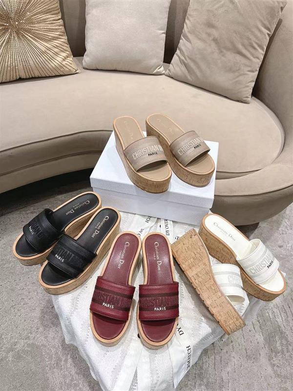 20251128184319800 270